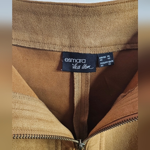 Esmara Suede mini skirt in 14 - Picture 3 of 4